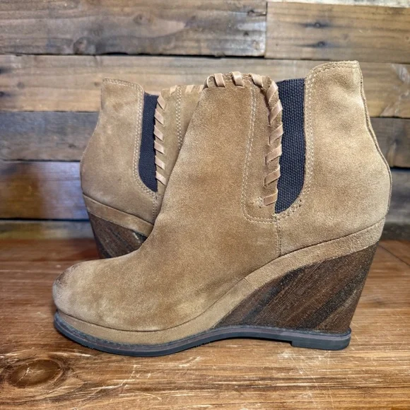 Ariat Women Belle Wedge‎ Bootie Western Chic Boot Soho Sand Tan Suede size 10 - Picture 6 of 9